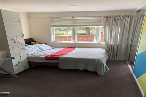 Photo of property in 21 Dundale Avenue, Blockhouse Bay, Auckland, 0600