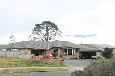 Photo of property in 44 Limousin Place, Grandview Heights, Hamilton, 3200