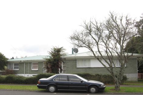 Photo of property in 57 Carrington Avenue, Silverdale, Hamilton, 3216