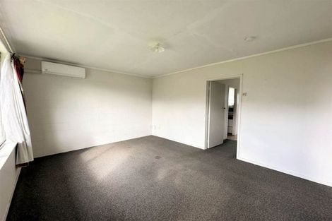 Photo of property in 1/76 Portage Road, New Lynn, Auckland, 0600