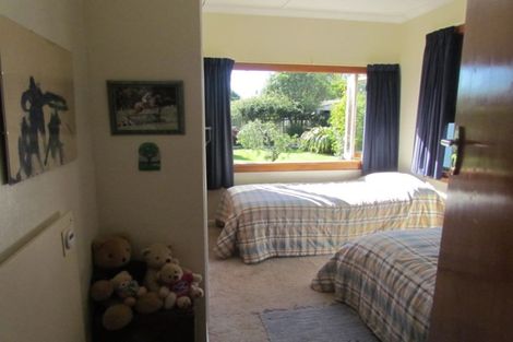 Photo of property in 42 Mary Street, Winton, 9720