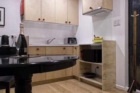 Photo of property in 39 Carlton Street, Melrose, Wellington, 6023