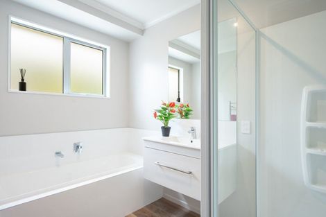 Photo of property in 11 Les Wakefield Road, Mapua, 7005