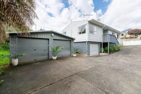 Photo of property in 2/23 Tawa Road, Te Atatu Peninsula, Auckland, 0610