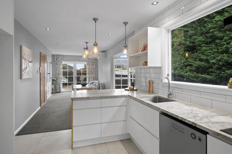 Photo of property in 119a Dyers Pass Road, Cashmere, Christchurch, 8022