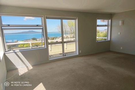 Photo of property in 9 Midway Avenue, Castor Bay, Auckland, 0620