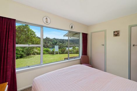 Photo of property in 9 Alexander Road, Lake Tarawera, Rotorua, 3076