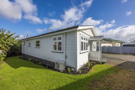 Photo of property in 124 Mangere Road, Otahuhu, Auckland, 1062