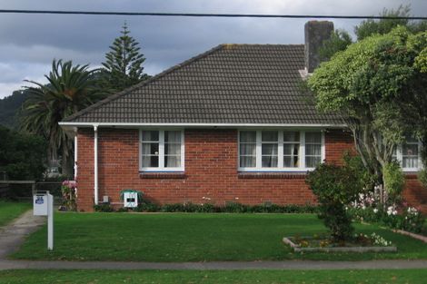 Photo of property in 94 Reynolds Street, Taita, Lower Hutt, 5011