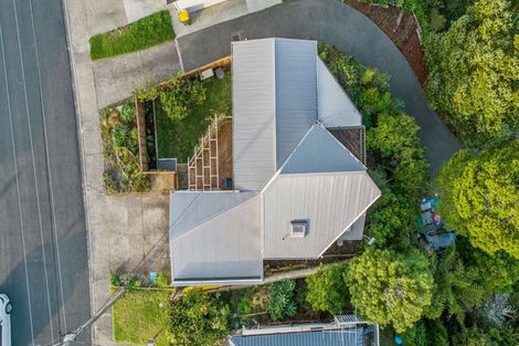 Photo of property in 96a Wade River Road, Stanmore Bay, Whangaparaoa, 0932