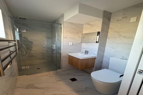 Photo of property in 12b Elcoat Avenue, Te Atatu South, Auckland, 0610