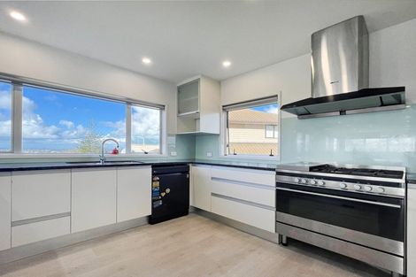 Photo of property in 42 Monarch Avenue, Hillcrest, Auckland, 0627