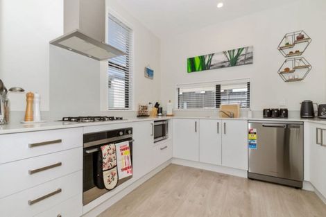 Photo of property in 17 Battalion Drive, Papakura, 2110