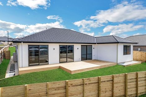 Photo of property in 5 Bathurst Crescent, Pokeno, 2402