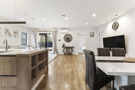 Photo of property in 33 Farranfore Road, Opaheke, Papakura, 2113