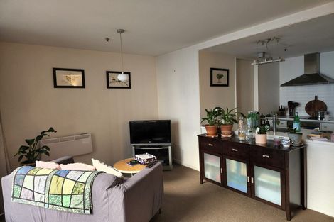 Photo of property in Montreaux Apartments, 2j/164 The Terrace, Wellington Central, Wellington, 6011