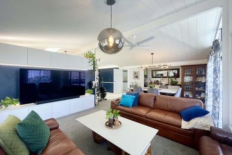 Photo of property in 182 Govett Avenue, Frankleigh Park, New Plymouth, 4310