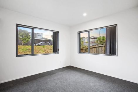 Photo of property in 8 Vino Cina Heights, Ranui, Auckland, 0612