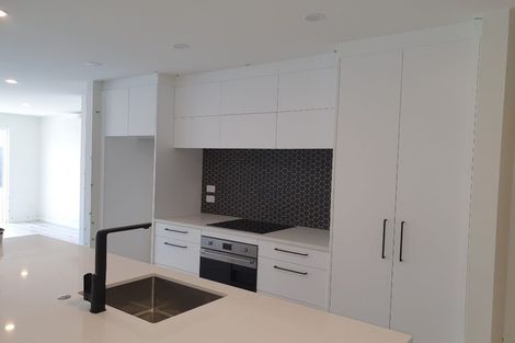 Photo of property in 4 Hoiho Road, Pukekohe, 2120