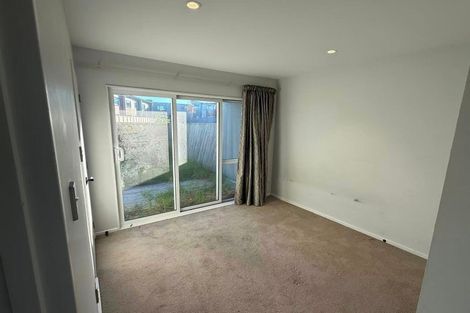 Photo of property in 23 Meritage Lane, Te Atatu South, Auckland, 0610