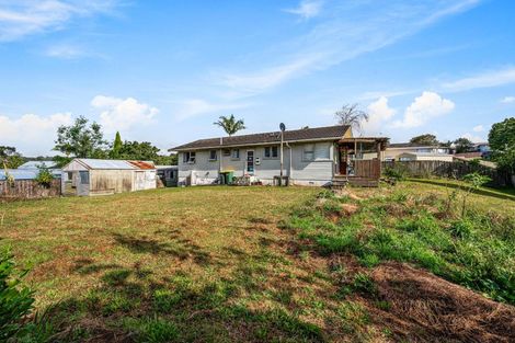 Photo of property in 62 Harmel Road, Glendene, Auckland, 0602