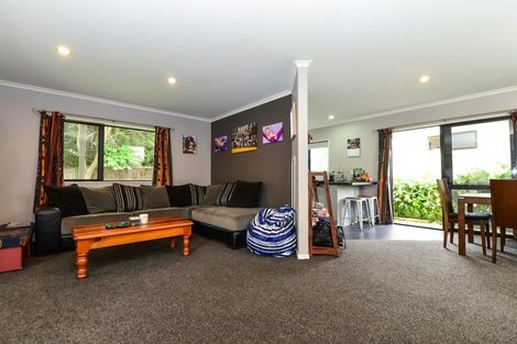 Photo of property in 30b Cotton Street, St Andrews, Hamilton, 3200