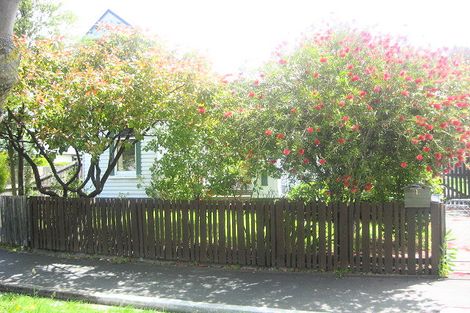 Photo of property in 1/1 Norwood Street, Beckenham, Christchurch, 8023