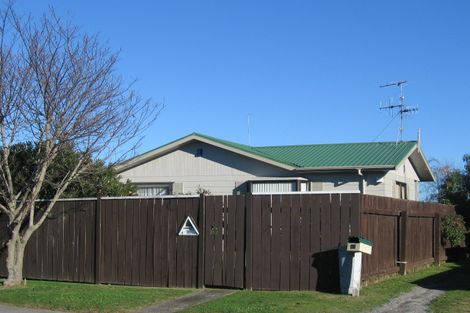 Photo of property in 15 Pukeko Street, Paraparaumu, 5032