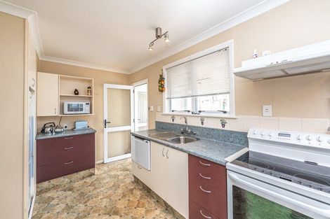 Photo of property in 40 Selwyn Crescent, College Estate, Whanganui, 4500