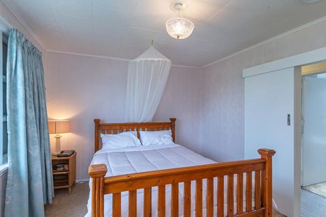 Photo of property in 12 Ryder Crescent, Levin, 5510