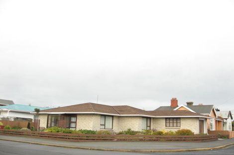 Photo of property in 171 Macandrew Road, South Dunedin, Dunedin, 9012