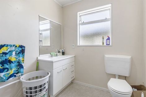 Photo of property in 5 Kinvig Place, Ranui, Auckland, 0612