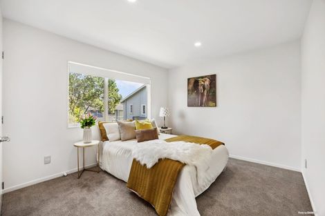 Photo of property in 2/63 Pupuke Road, Birkenhead, Auckland, 0627