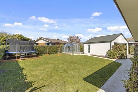Photo of property in 20 Lowry Avenue, Redwood, Christchurch, 8051