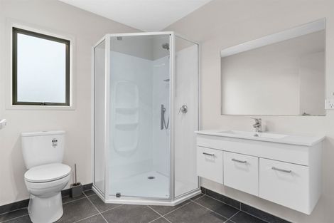 Photo of property in 10 Weka Street, Mangawhai, 0505