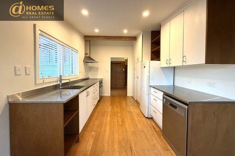 Photo of property in 14 Riverview Road, New Lynn, Auckland, 0600