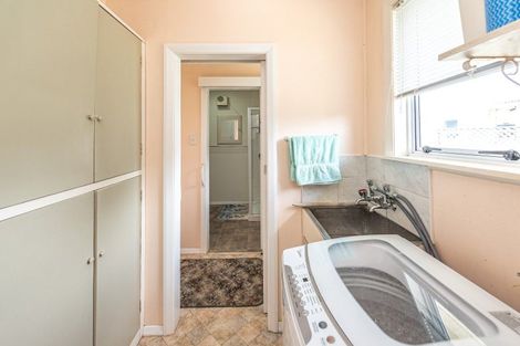 Photo of property in 40 Selwyn Crescent, College Estate, Whanganui, 4500