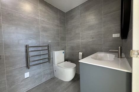 Photo of property in 19b Line Road, Glen Innes, Auckland, 1072