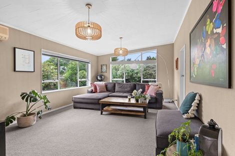 Photo of property in 19 Atherfold Crescent, Greenmeadows, Napier, 4112