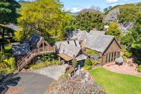 Photo of property in 9 Karaka Grove, Waikanae, 5036