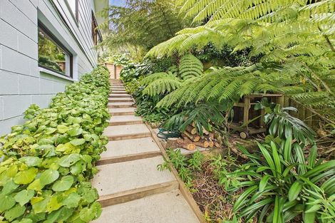Photo of property in 231 Tukere Drive, Whangamata, 3620