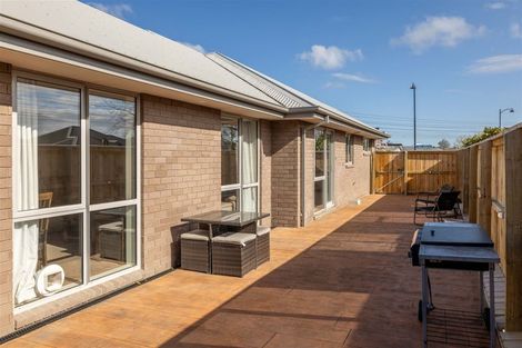 Photo of property in 46 Little Oaks Drive, Yaldhurst, Christchurch, 8042