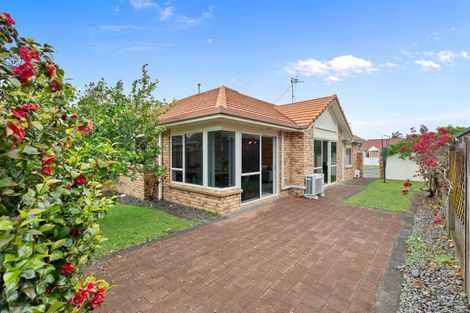 Photo of property in 2 Rosberg Place, Mount Maunganui, 3116