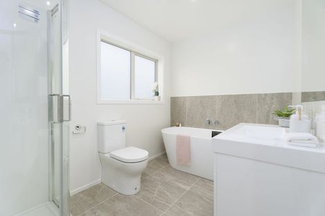 Photo of property in 1 Pine Hill Rise, Glenside, Wellington, 6037