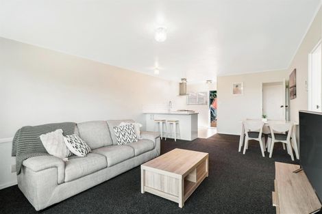 Photo of property in 2/131 Glamorgan Drive, Torbay, Auckland, 0630