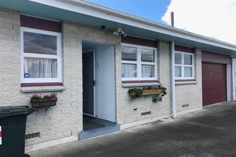 Photo of property in 2/210a Grove Road, Mayfair, Hastings, 4122