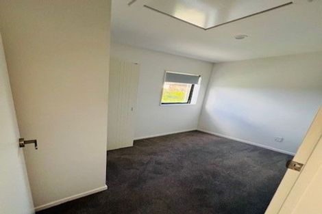 Photo of property in 1/40 Mark Edward Drive, Half Moon Bay, Auckland, 2012