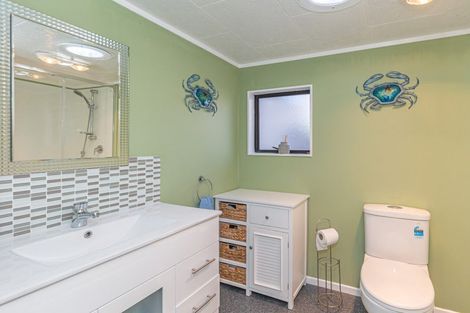 Photo of property in 15 Mack Street, Foxton Beach, Foxton, 4815