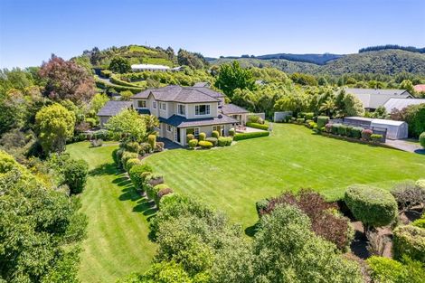 Photo of property in 18 Emerald Hill Drive, Birchville, Upper Hutt, 5018