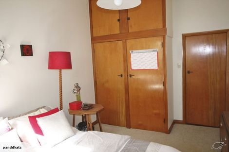 Photo of property in 121 Onepu Road, Lyall Bay, Wellington, 6022